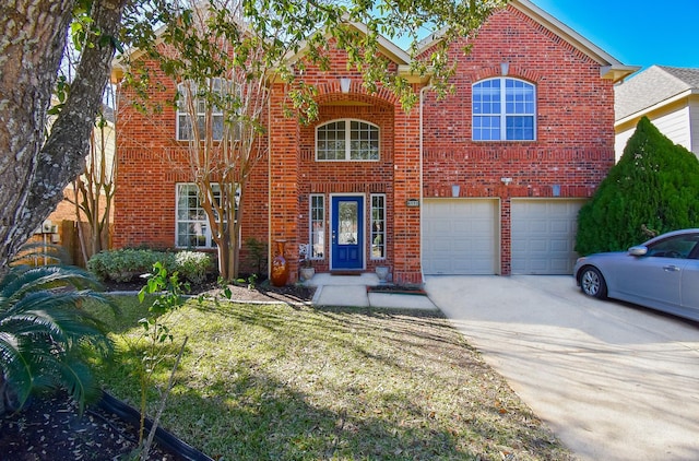 view of front property featuring a garage