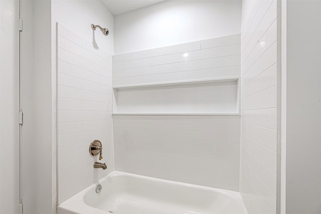 full bath featuring shower / washtub combination