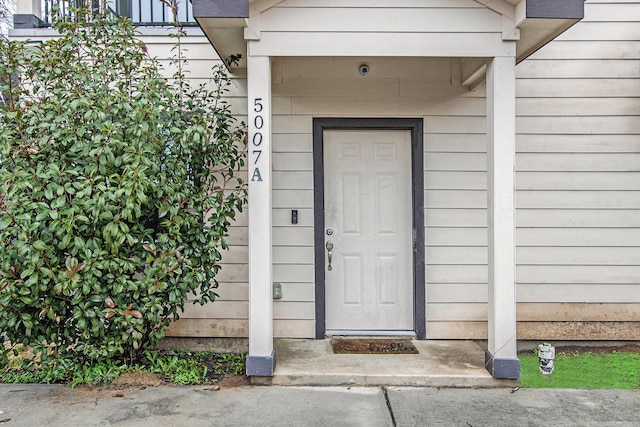 view of doorway to property