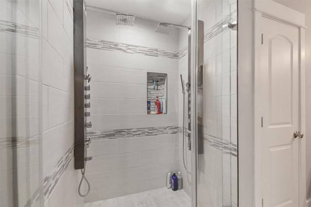 full bathroom featuring a stall shower