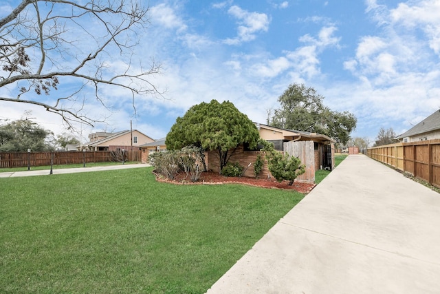 view of front of house with a front lawn