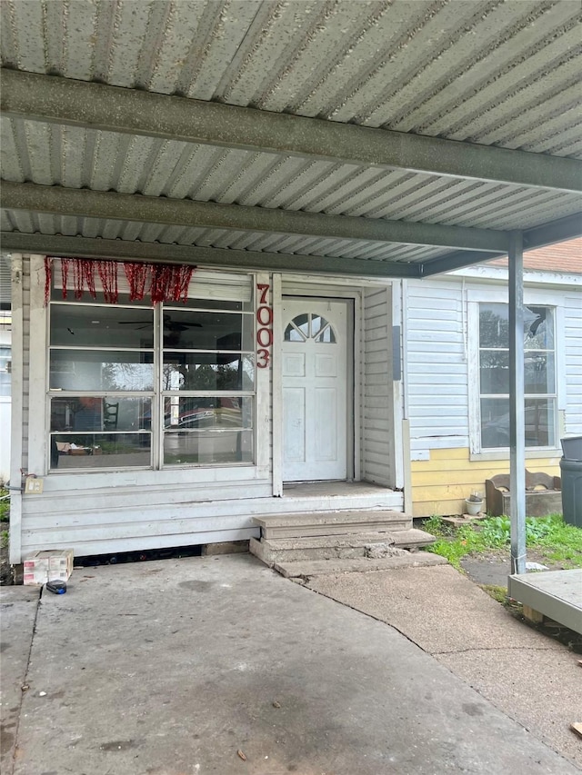 view of property entrance