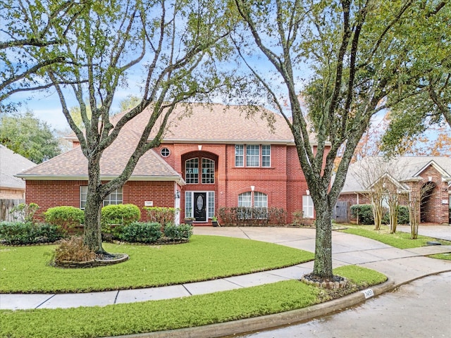 view of front of house with a front yard