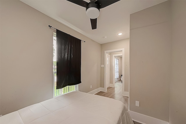 bedroom with ceiling fan