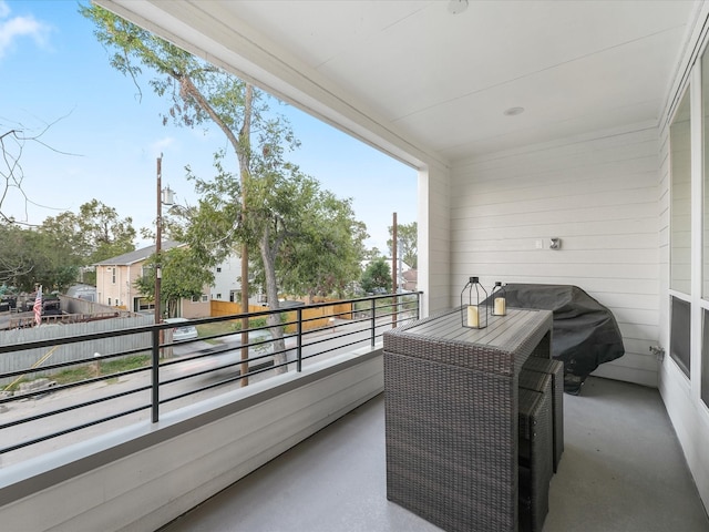 balcony featuring a grill