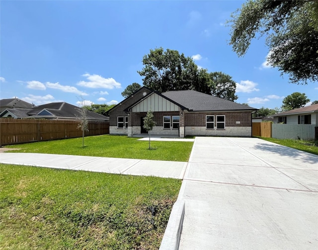 2823 Vega St, Houston, TX 77088 - photo 3