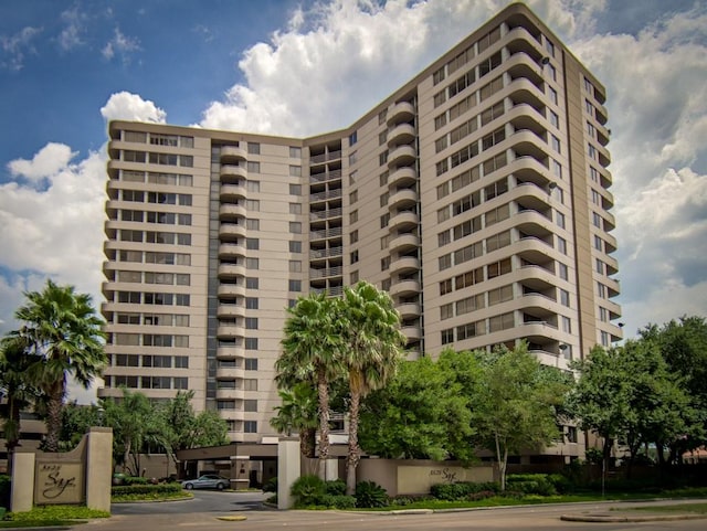 view of building exterior