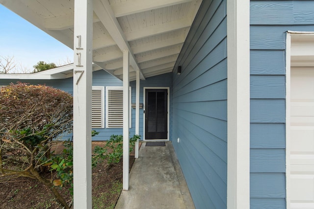 view of property entrance