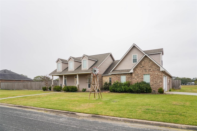 view of front of property featuring a front yard