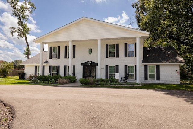 view of neoclassical / greek revival house