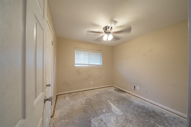 unfurnished bedroom featuring ceiling fan