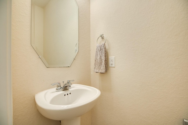 bathroom with sink