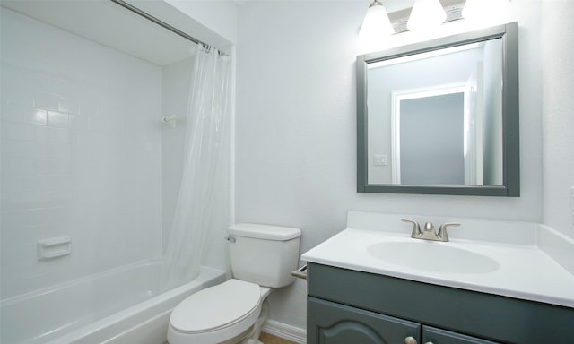 full bathroom with shower / bath combination with curtain, vanity, and toilet