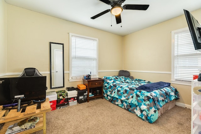 bedroom featuring ceiling fan