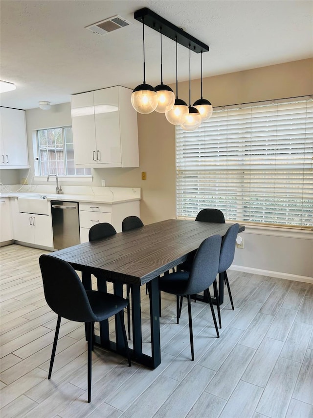 dining area with sink