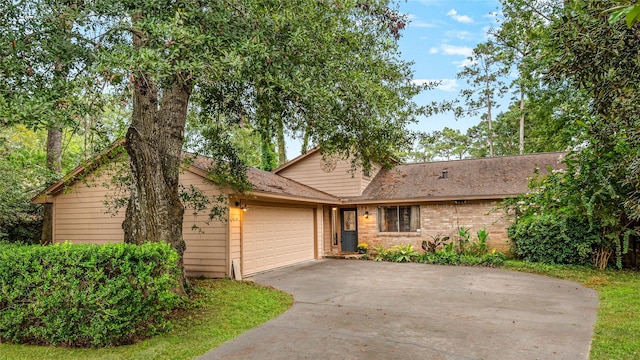 view of front of property featuring a garage