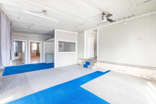 garage with ceiling fan