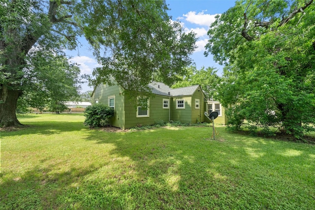 2506 Brazeal St, Waller, TX 77484 - view of yard