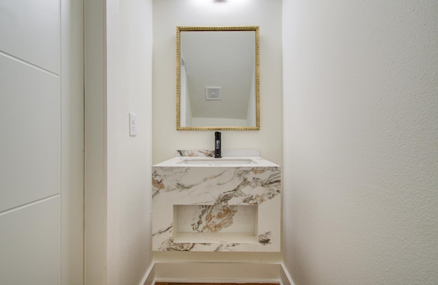 bathroom featuring sink