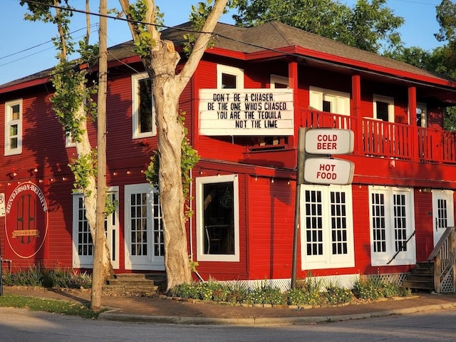 view of building exterior