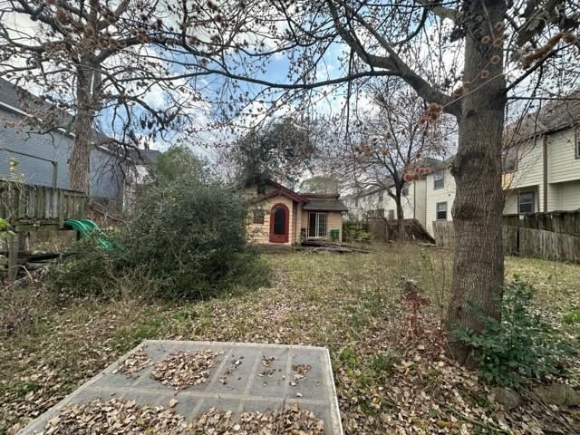 1418 W 24th St, Houston, TX 77008