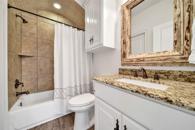 full bathroom with shower / bath combination with curtain, vanity, and toilet