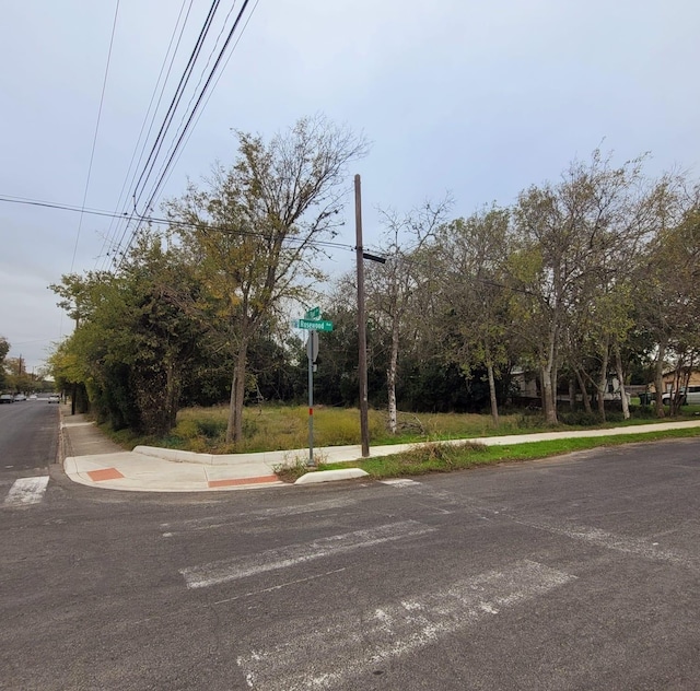 306 S Plant Ave, Boerne, TX 78006