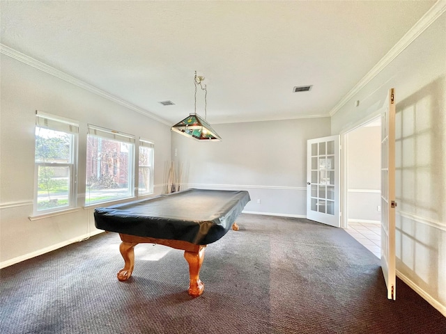 recreation room featuring crown molding, billiards, and carpet flooring