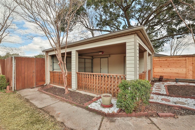 view of front of house