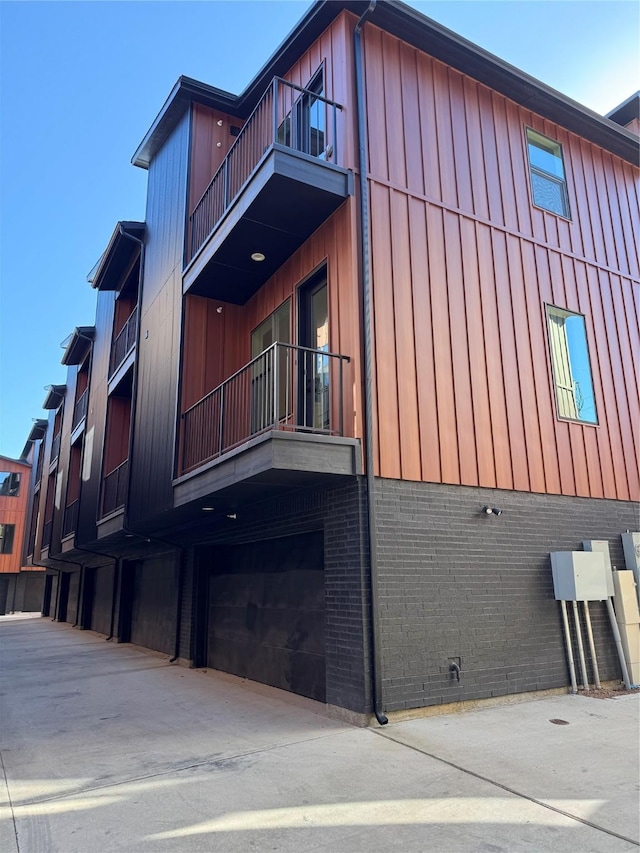 view of building exterior featuring a garage