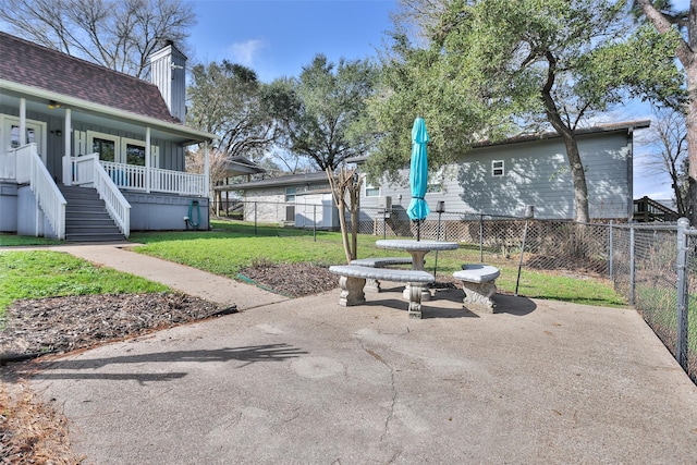 view of patio / terrace with covered porch