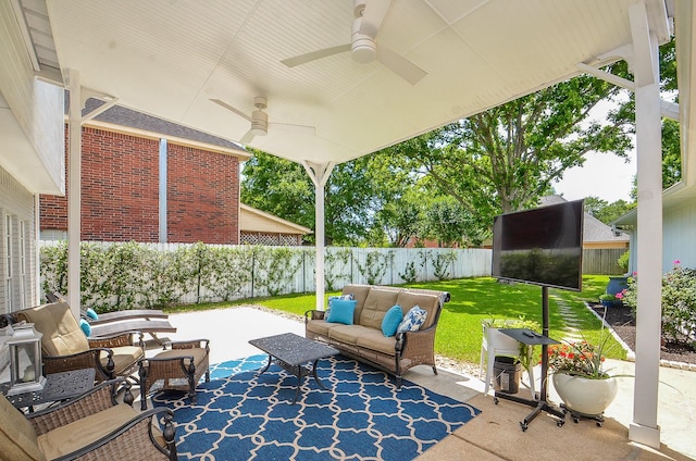 view of patio with an outdoor hangout area and ceiling fan