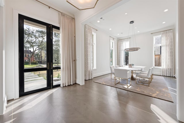 dining area featuring a wealth of natural light