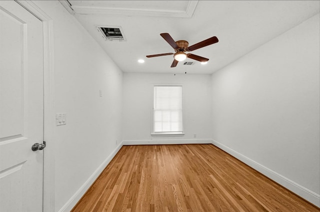 unfurnished room featuring ceiling fan and light hardwood / wood-style flooring