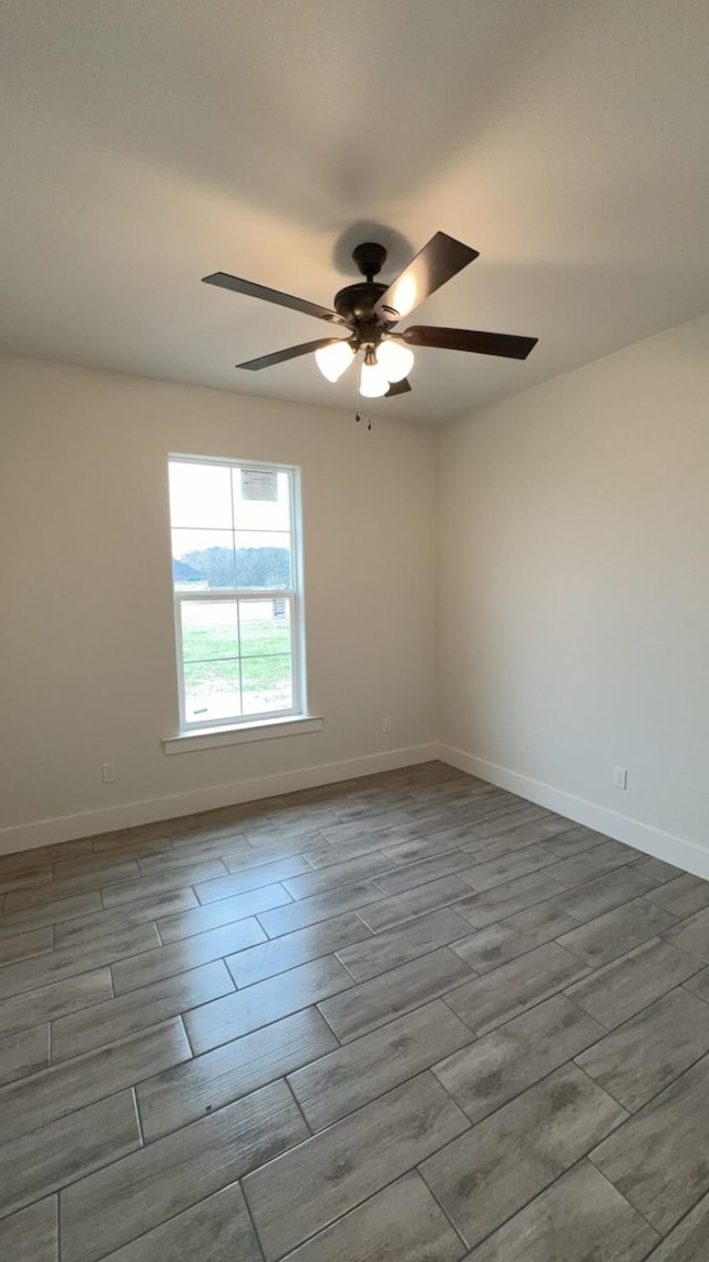 empty room with ceiling fan