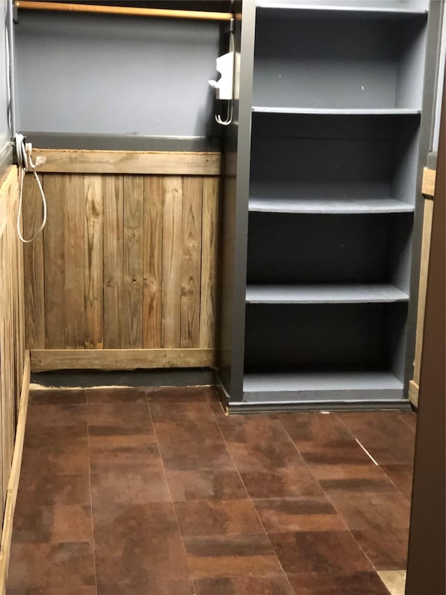 interior details with a barn door