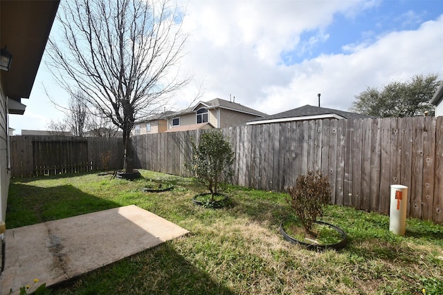 view of yard with a patio area