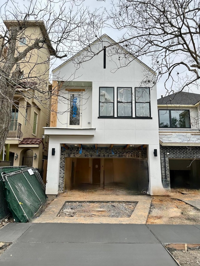 view of front of home featuring a garage