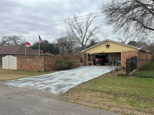 view of yard featuring a garage