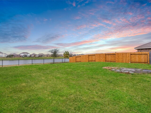 512 Maple Bnd, La Marque, TX 77568 - view of yard
