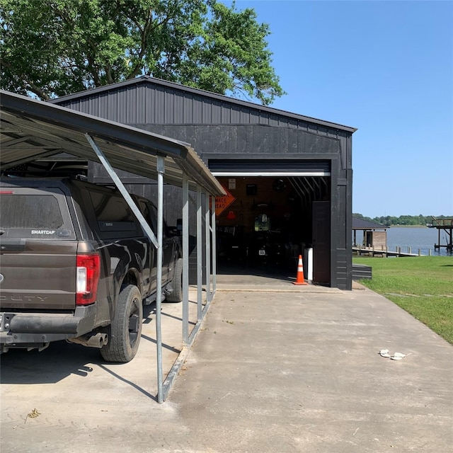 586 Beverly Blvd, Onalaska, TX 77360 - view of parking / parking lot featuring driveway