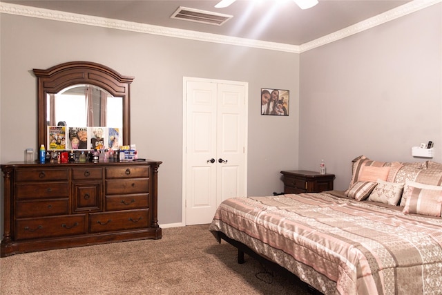 10722 Trail Ridge Dr, Houston, TX 77064 - carpeted bedroom featuring crown molding and ceiling fan