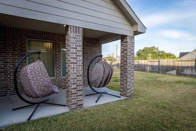 view of yard featuring a patio