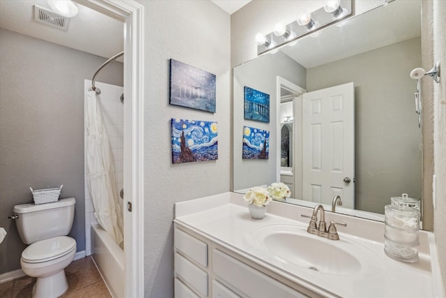 full bathroom featuring vanity, shower / bathtub combination with curtain, tile patterned floors, and toilet