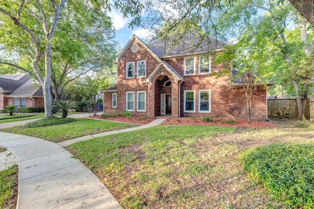 view of front of property with a front yard