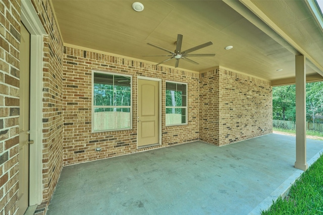 110 Broken Wheel Cir, Conroe, TX 77316 - view of patio / terrace with ceiling fan