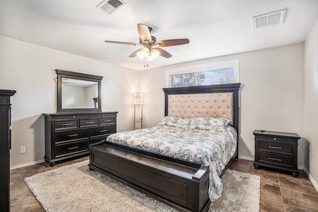 bedroom with ceiling fan