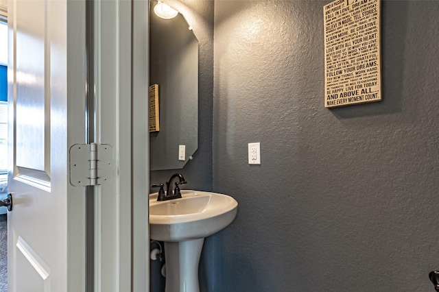 bathroom with sink