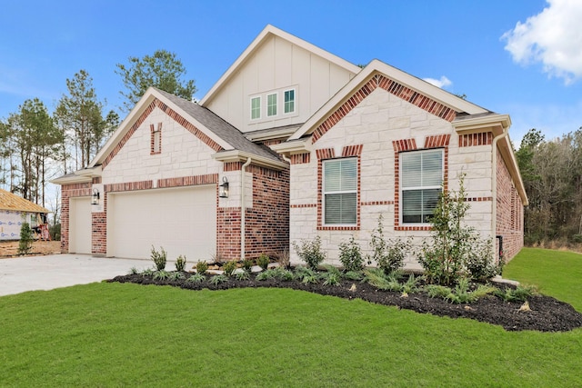 view of front facade featuring a garage and a front yard