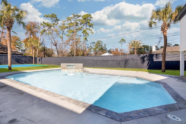 view of pool featuring pool water feature